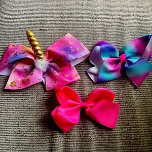 3 Bows